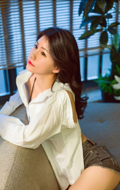 性感美女主播视频聊 清纯与性感的并存——拾柒