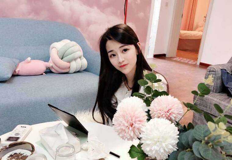视频直播间美女聊