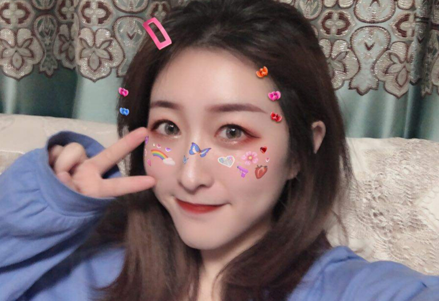 视频直播间美女聊