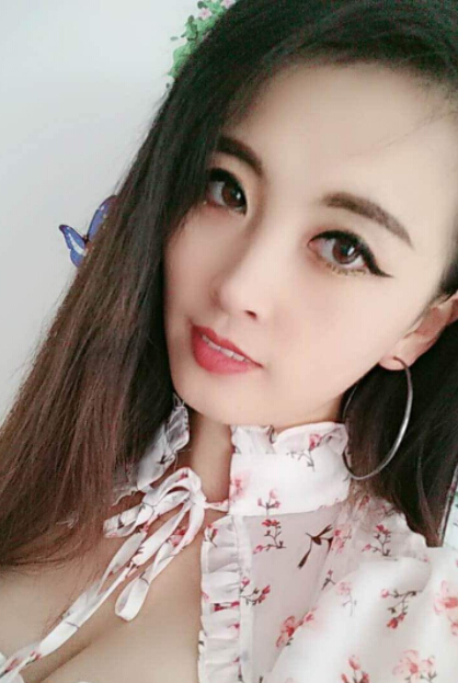 美女主播夜恋秀场 旗袍古装性感女主播——小阿媚
