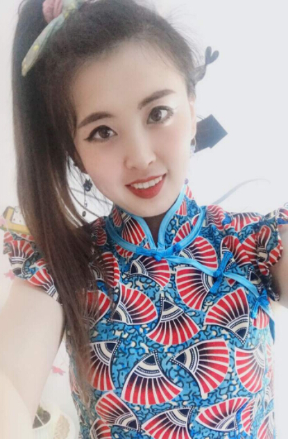 美女主播夜恋秀场