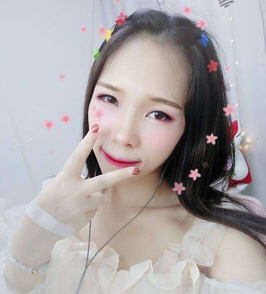 视频直播间美女聊