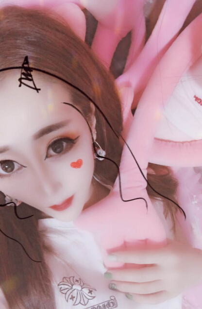 网上聊天室美女主播 暖心的情话是哪句——夏羽