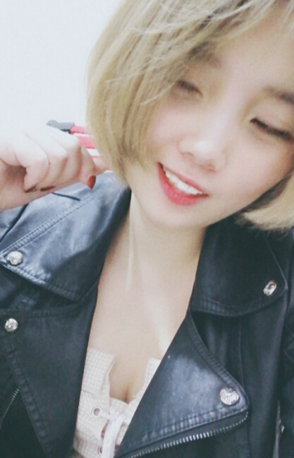 视频直播间美女聊