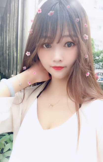 视频聊天室美女聊 大哥不开守护只因为——扶摇