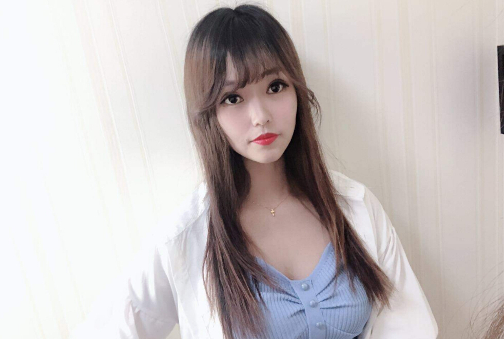 美女主播