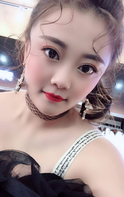 美女主播间视频聊