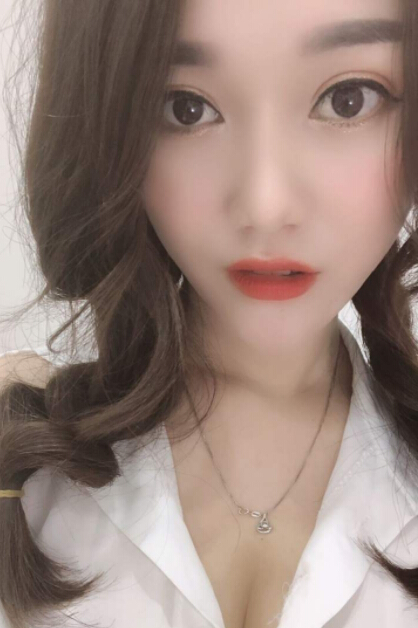 视频聊天室美女主播 东北主播更火辣——小仙女