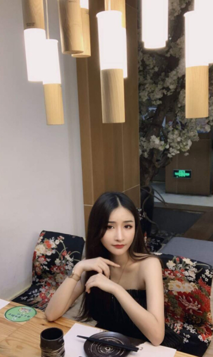美女直播间视频聊