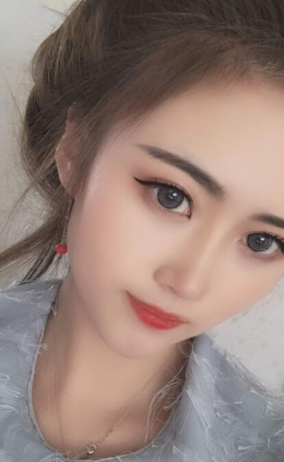 视频直播间美女聊