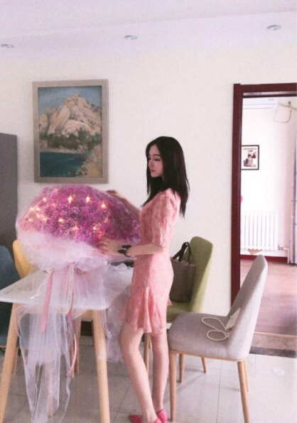 美女直播间视频直播