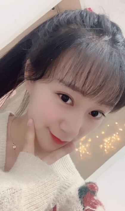 美女直播间气质主播——小慕雪