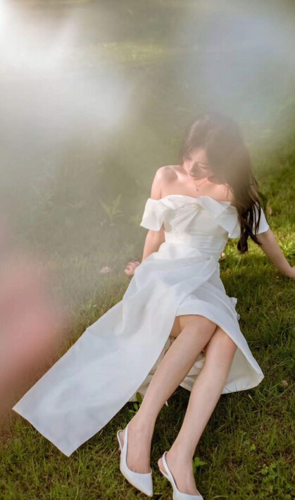 美女主播视频直播——小野猫