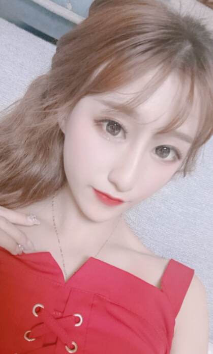 美女直播间视频直播——纠纠