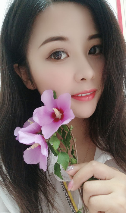 视频直播间美女主播聊——晓希