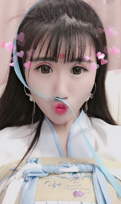 美女主播间视频聊——晓曦