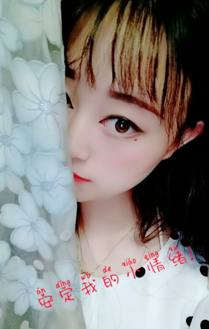 美女直播间清纯系美女——晴天