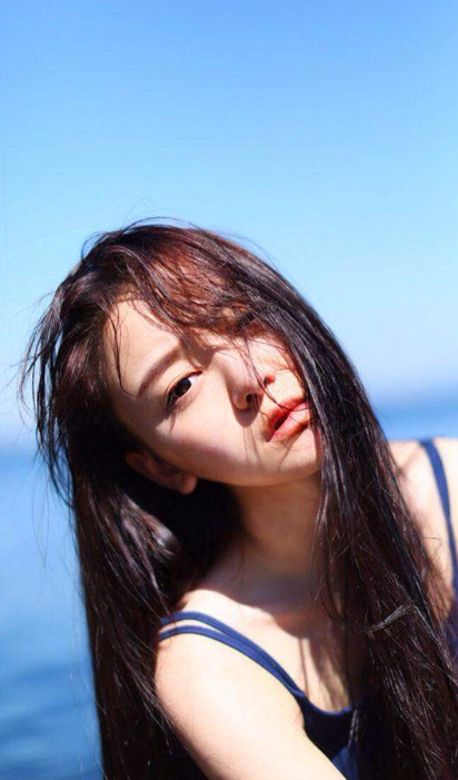 美女主播直播间视频——郭两岁