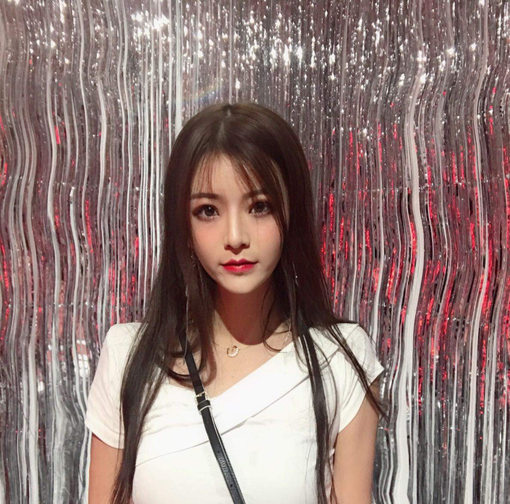 美女直播间