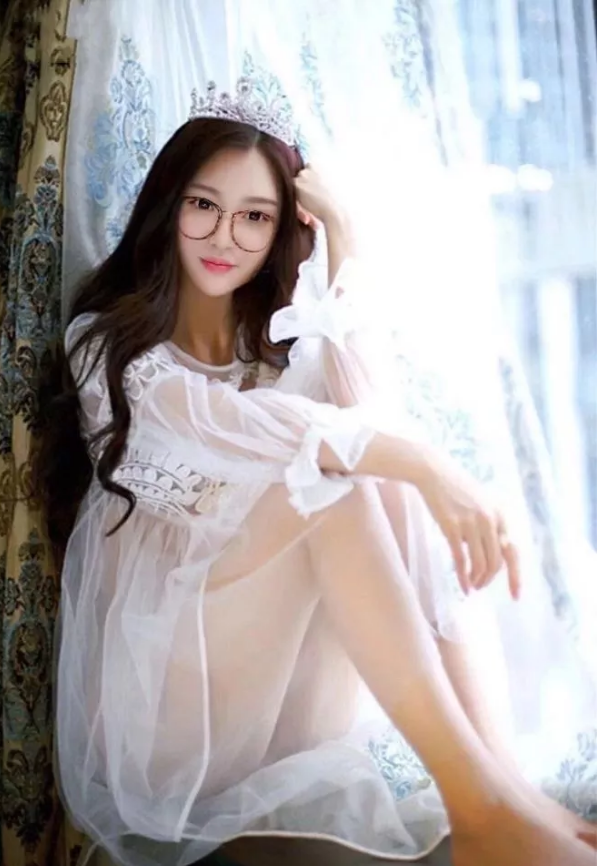 美女直播间周星主播 骑士用心来守护