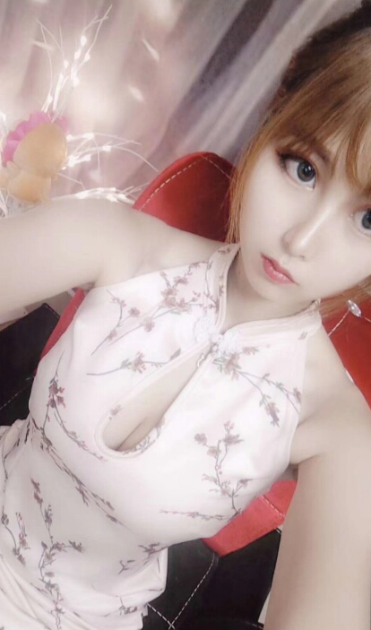 美女主播游戏小能手——瑾宝