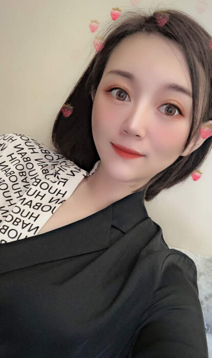 美女主播直播聊 你的小水果——小桔子