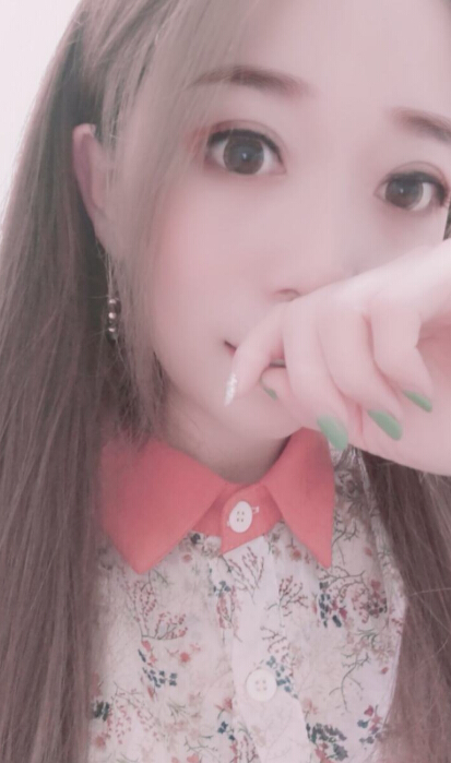 美女主播直播在线聊——笨夏天