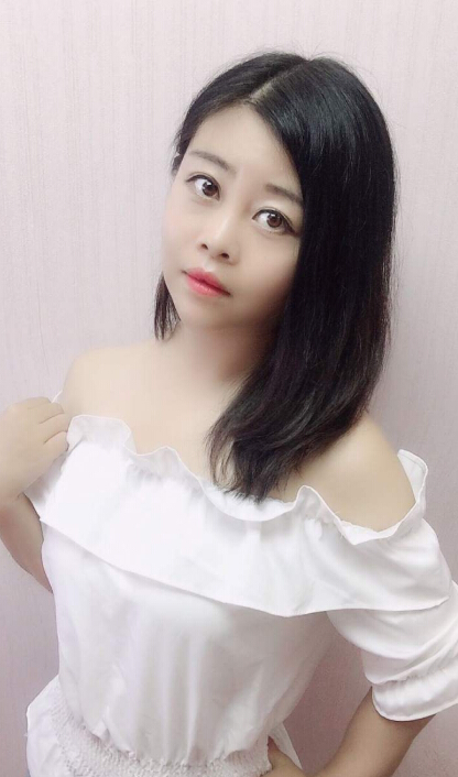 美女直播间新主播——萌馨