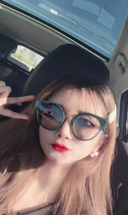 美女直播间新主播