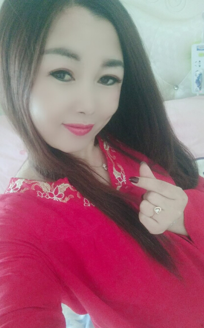 美女主播求宠爱想给你甜