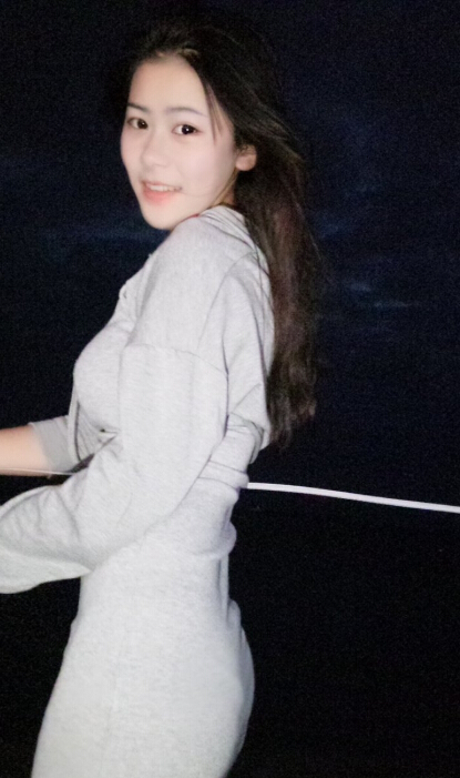 美女直播间新人要减肥