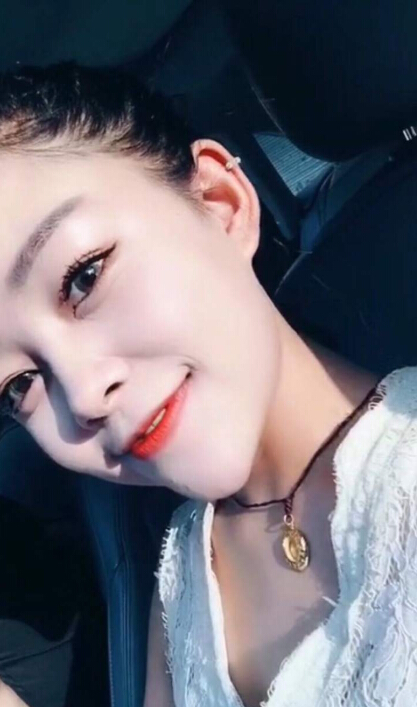 美女直播间主播暴脾气