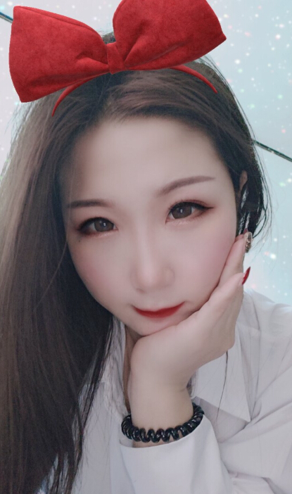 美女主播送你敬业福