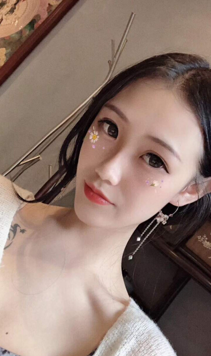 美女直播间