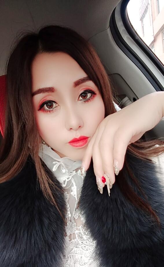 美女主播唱歌视频房间