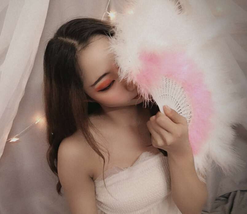 直播女主播
