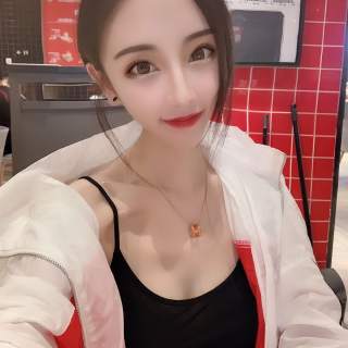漂亮美女主播在线k歌2
