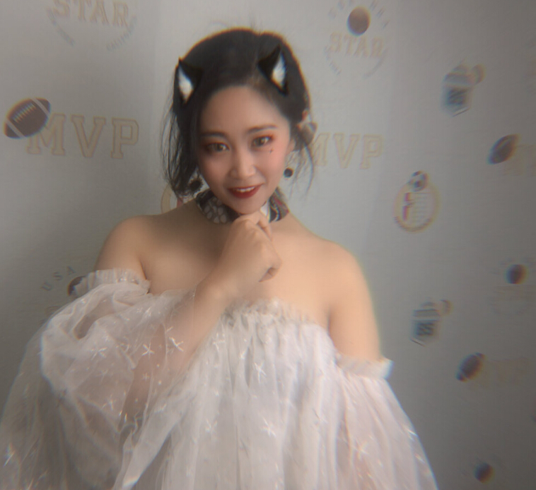 直播美女唱歌