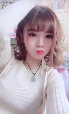 美女魔性甩臀舞 人气热舞视频2
