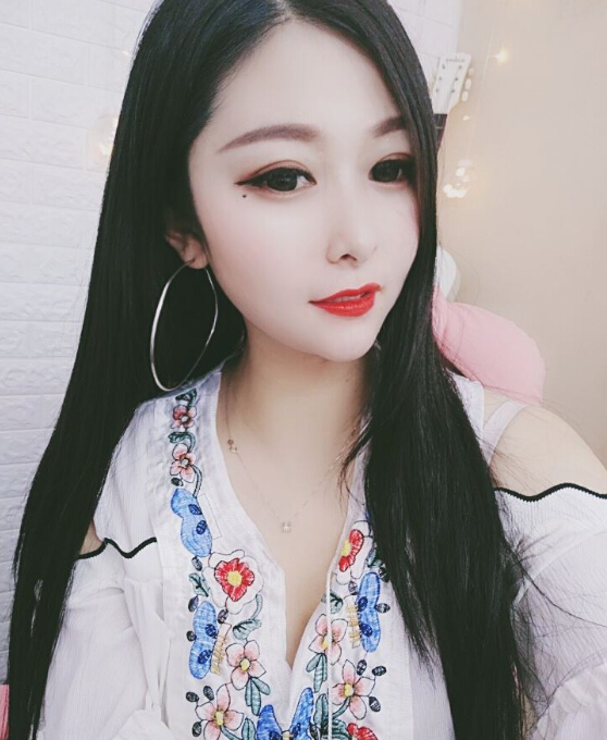 美女性感热舞