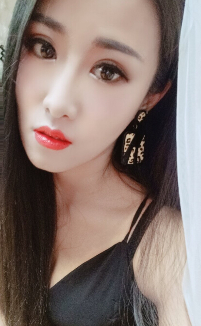 美女视频表演