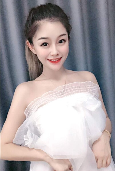 热干面醒了美女主播2