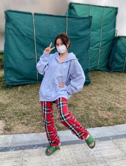美女明星宋祖儿