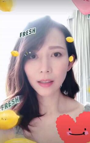 蔡少芬半扎丸子头自拍2