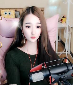 主播安琪连麦 三位颜值美女乱斗pk相遇1
