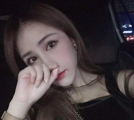 搞笑版美女在线k歌视频1
