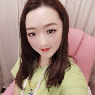 美女主播竟然是低调的“白富美”