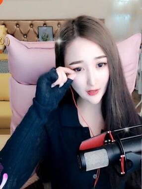 美女k歌直播 主播一首歌唱出来三个豪礼榜3
