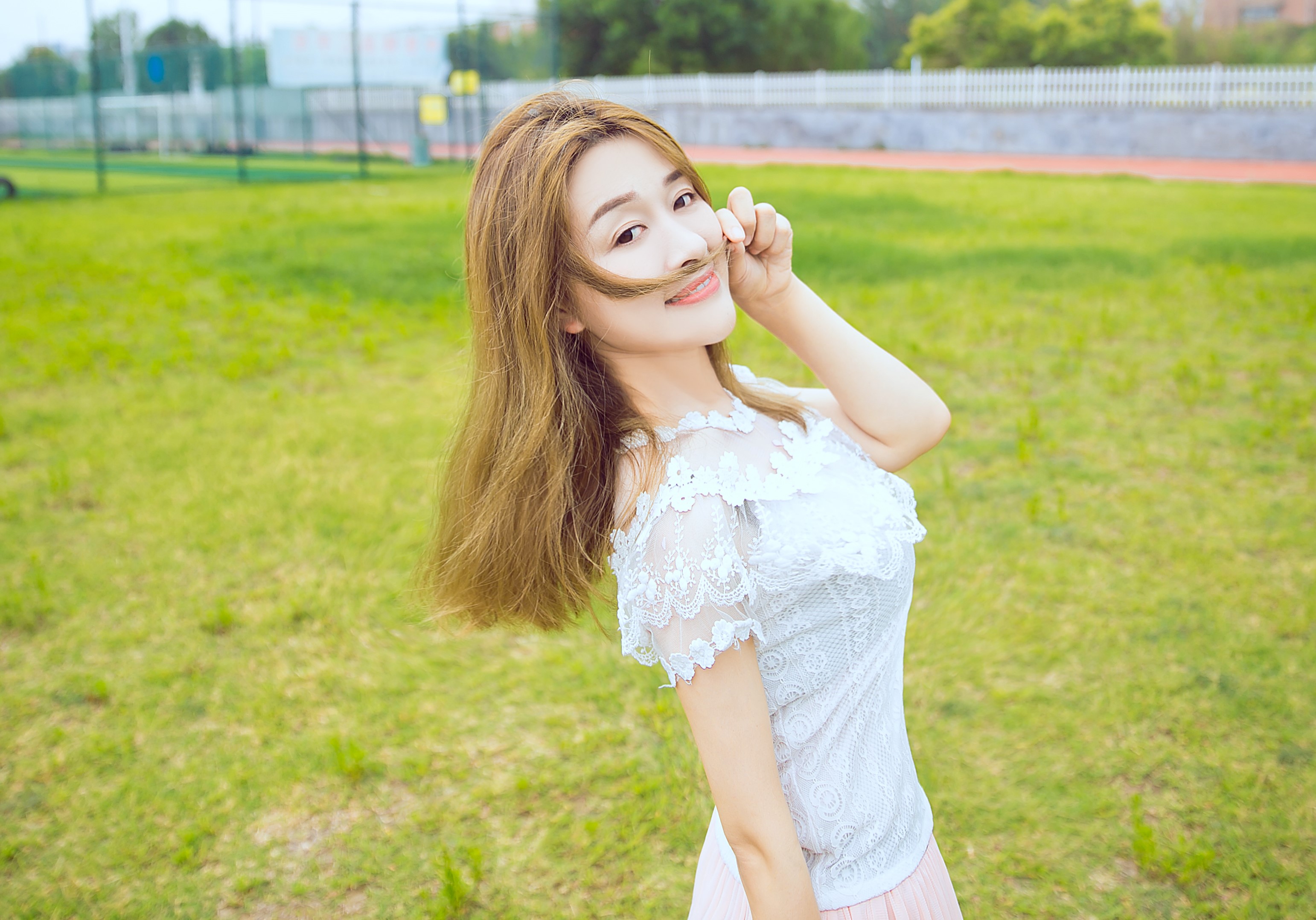 主播郭带劲，你们要看豪横的美女来了1