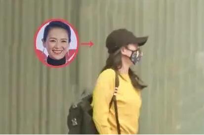 章子怡现身美容院1